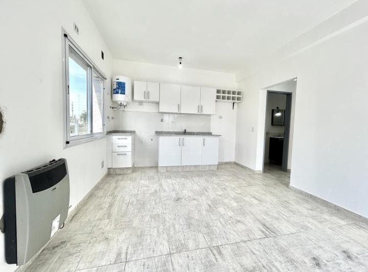 Departamento a Estrenar 2 Ambientes en Venta en Lujan Centro con Balcón - 3