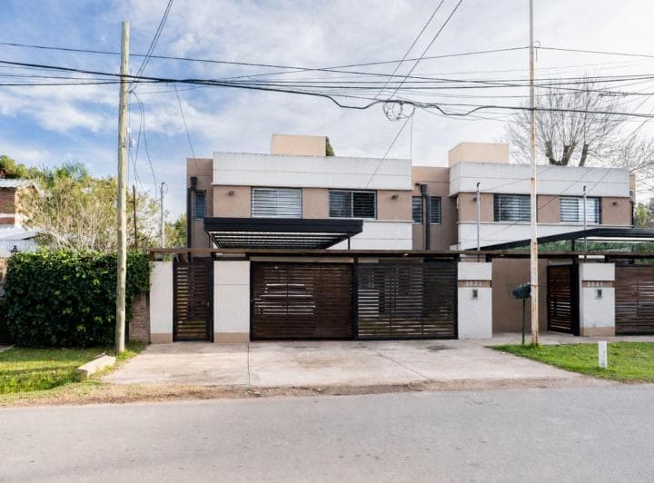Venta Departamento Duplex Cochera Jardin Parrilla - 2