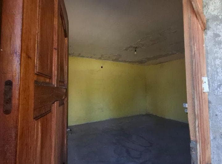 Venta de Casa a Refacionar B° Balcon, 3 Ambientes - 3