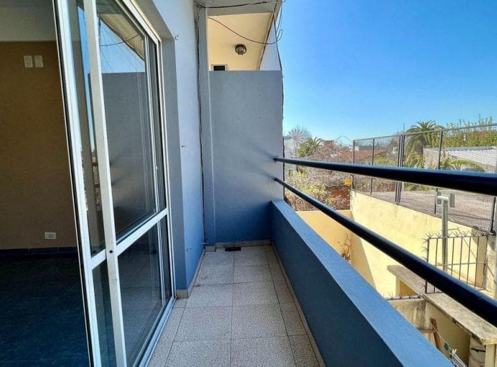 Venta PH 2 Ambientes Quilmes Oste con Balcón - 2