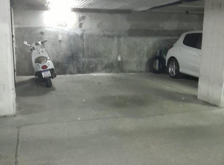 Venta Cochera Pb Fija Cubierta Parque Patricios - 2