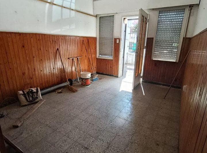 Casa en Venta 3 Dorm. y Patio Apto Credito - 2