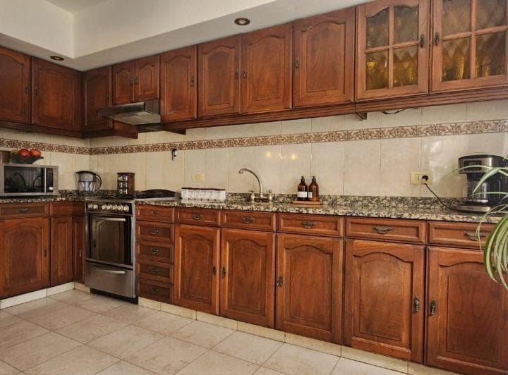 Casa 5 Ambientes Lanus Oeste con Jardin y Galeria - 4