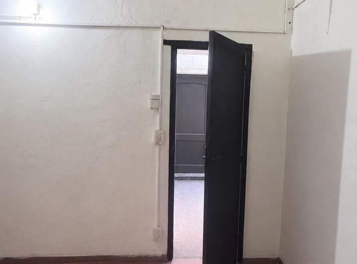 Oportunidad Unica - PH a Refaccionar con Locales - 5