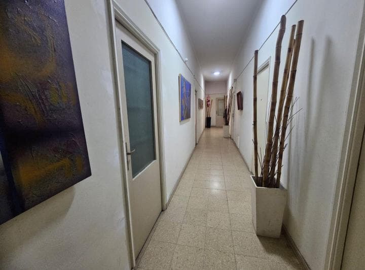 Venta de Oficinas Al Frente San Nicolas - 5