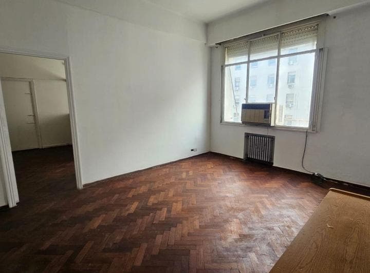 Venta de Oficinas Al Frente San Nicolas - 3