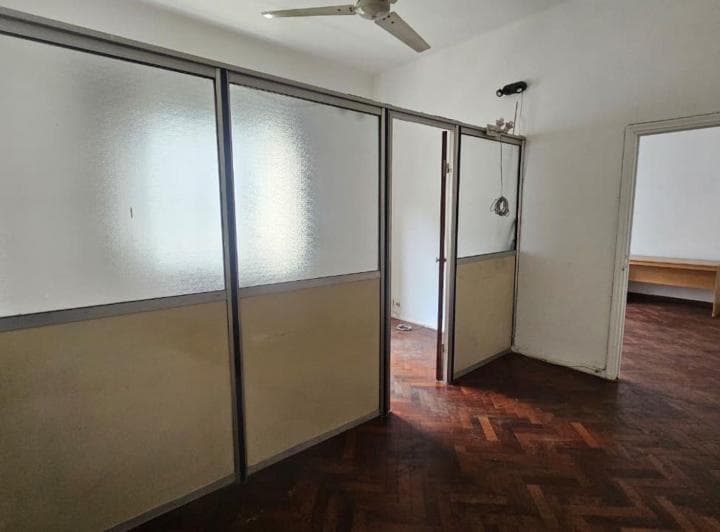 Venta de Oficinas Al Frente San Nicolas - 2