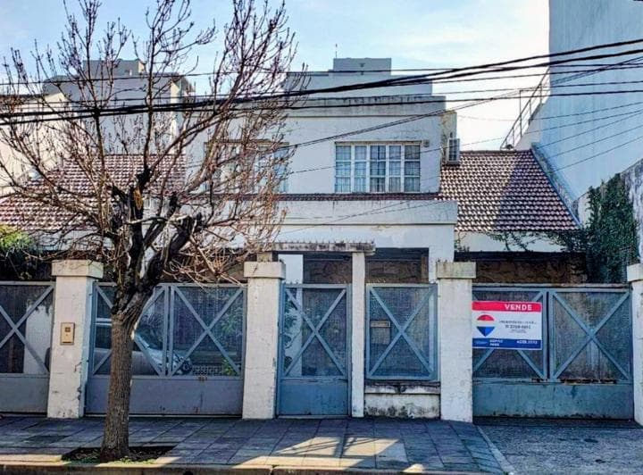 Casa 4 Amb en Venta Morón 3 Baños Jardin Cocheras - 5