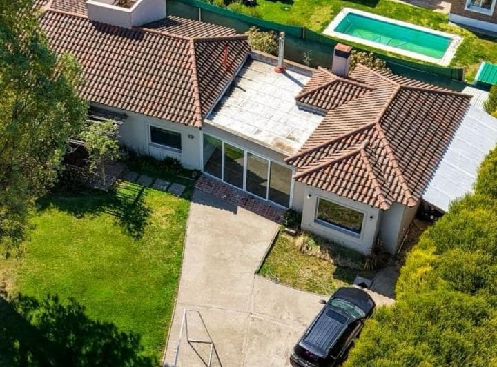 Casa en Venta en Bosque Alto | 1.300 m², Pileta y Quincho - 2