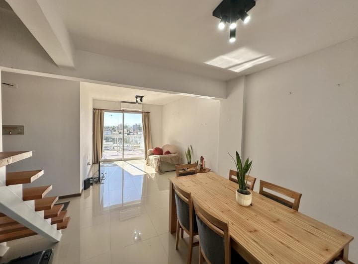 Departamento en Venta de 2 Dorm. en Suite. Balcón Terraza. Centro Zárate - 5