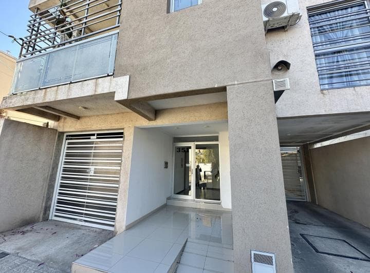 Departamento en Venta de 2 Dorm. en Suite. Balcón Terraza. Centro Zárate - 4