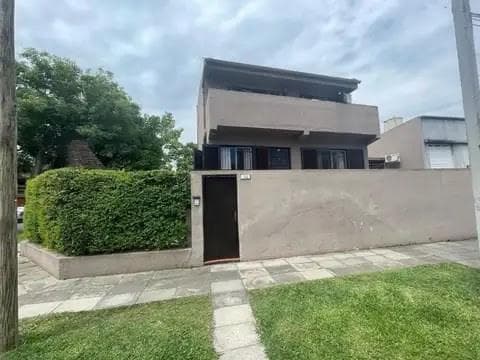 Casa Chalet en Venta en Tigre, G. B. a. Zona Norte, Argentina - 2