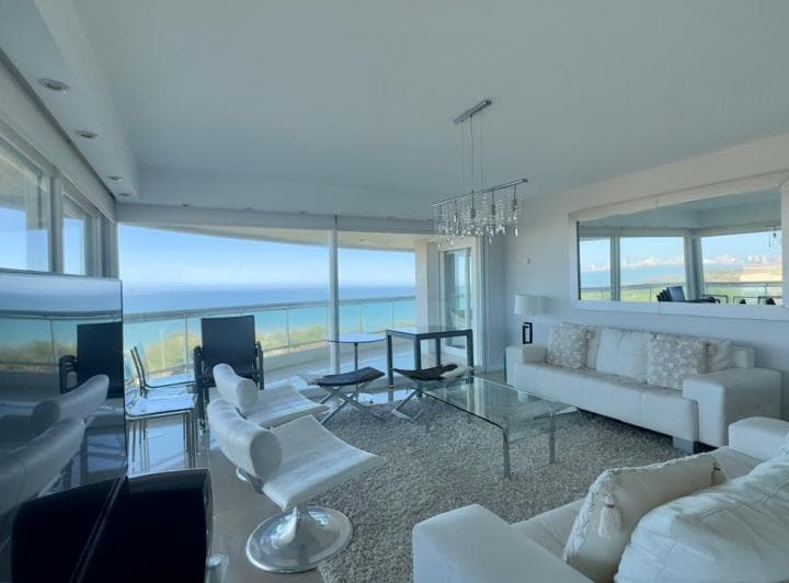 Departamento 4 Suites Plena Vista Al Mar en Torre Aquarela - 4