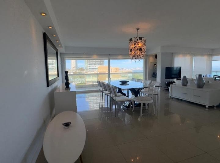 Departamento 4 Suites Plena Vista Al Mar en Torre Aquarela - 3