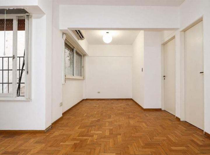 Consultorio en Las Cañitas. Apto Crédito. Buen Edificio con Encargado - 3