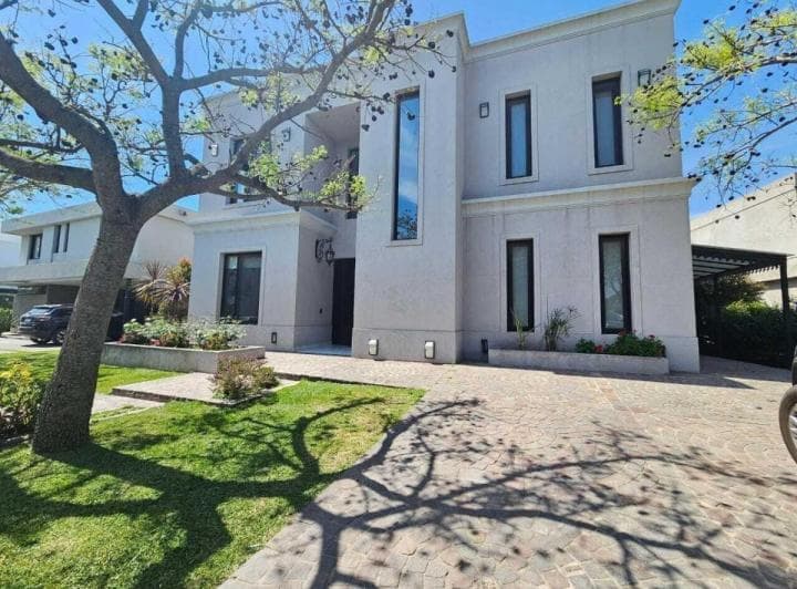 Casa en Venta en Los Lagos, Nordelta, Tigre - 3