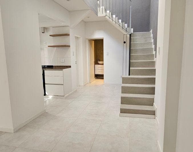 PH - Venta - 3 Amb. - Villa Pueyrredon - 97 m² - Sin Expensas - Patio y Terraza - Reciclado a Nuevo. - 3