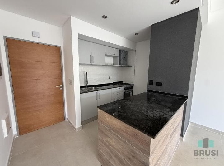 Alquiler | Departamento 2 Dormitorio 2 Cocheras | Ayres del Sur | Jardín y Parrilla - 2
