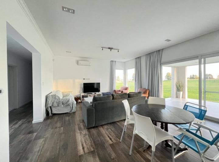 Venta Casa 7 Ambientes Malvinas Brandsen - 4