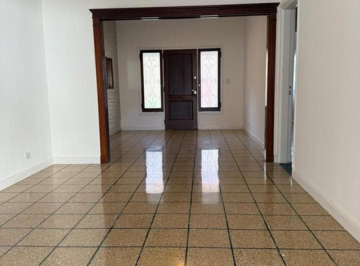 Excelente Chalet de 3 Ambientes en Barrio Los Troncos - 5