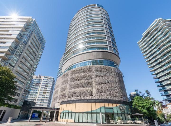 Vicente Lopez, Libertador 1600, Alquiler Departamento 2 Ambientes en Infinity. Piso Alto Al Rio - 2