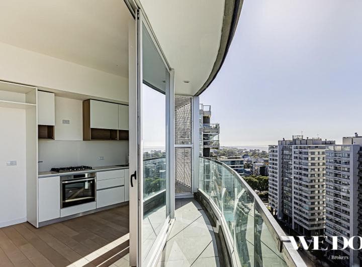 Vicente Lopez, Libertador 1600, Alquiler Departamento 2 Ambientes en Infinity. Piso Alto Al Rio - 4