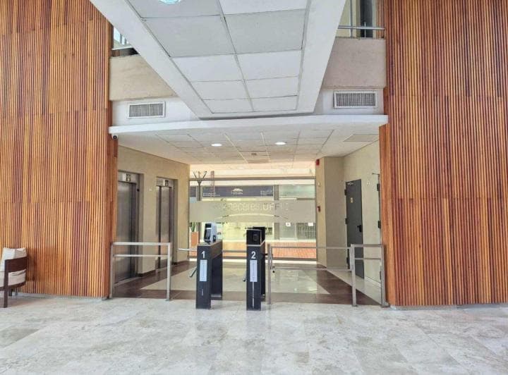 Oficina Venta con Cochera en Amaneceres Oficce - 4