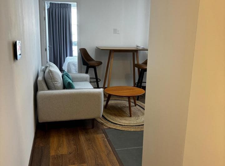 Venta de Apartamento Amoblado con Renta en Pocitos - 2
