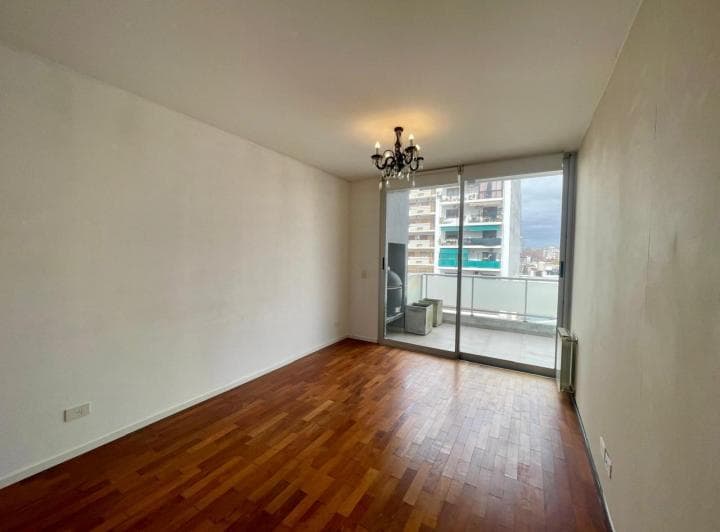 Departamento 3 Ambientes con Balcón y Cochera en Villa del Parque - 3