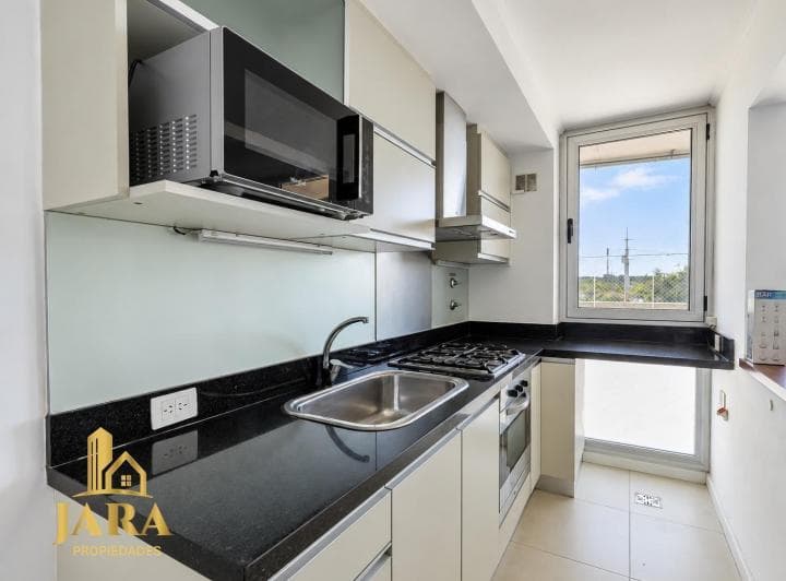 Venta Departamento 3 Amb en Planta Baja Amoblado con Patio, Cochera y Baulera en Nuevo Quilmes - 2