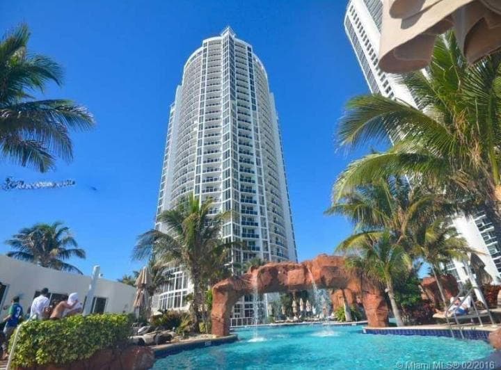 Departamento en Venta, Torre Trump. Monoambiente. - 2