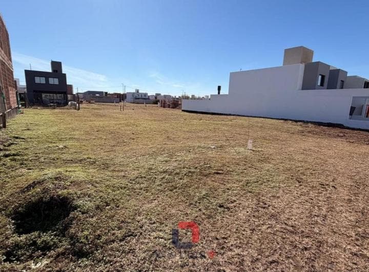 Lote en Docta Av - 5
