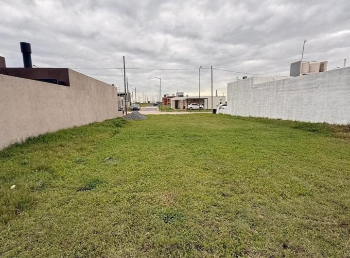 Lote en Brisas de Manantiales - 5