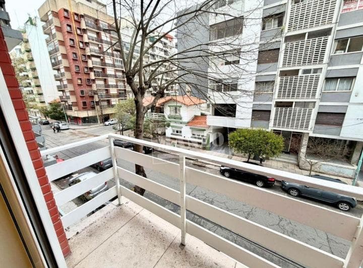 2 Ambientes Al Frente con Balcón en Venta - 4