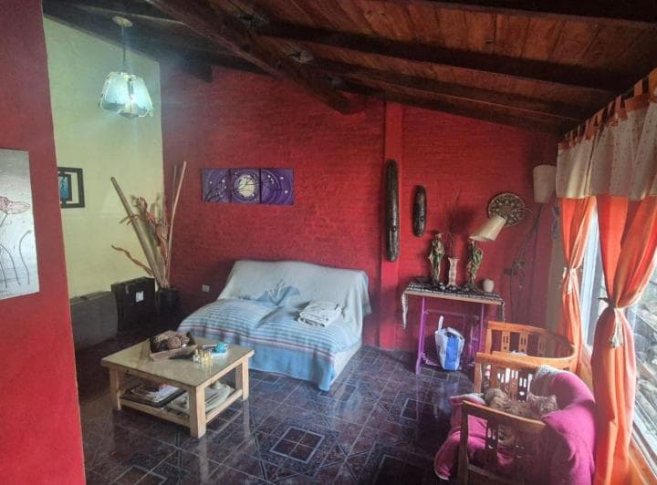 Excelente Casa con Pileta - 4