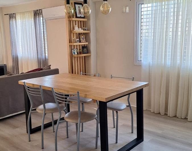 Departamento en Venta de Dos Dorm. en La Plata con Terraza Privada - 2