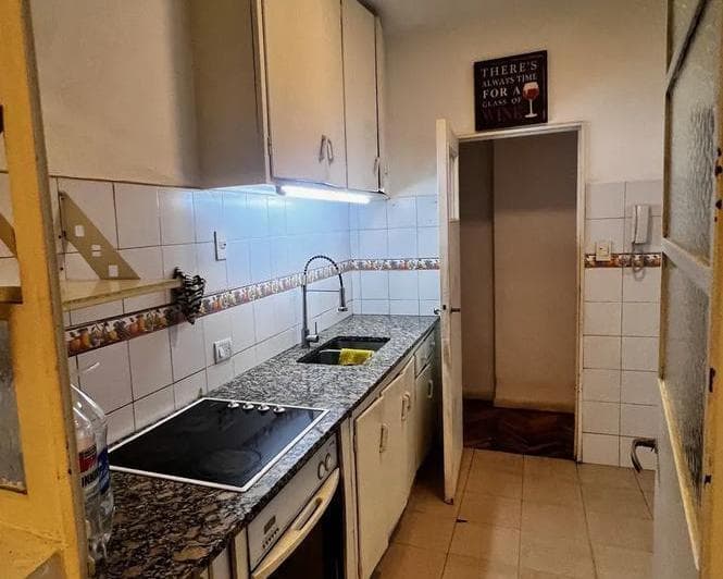 Departamento en Venta - 3 Dorm. 2 Baños - Caballito - 4