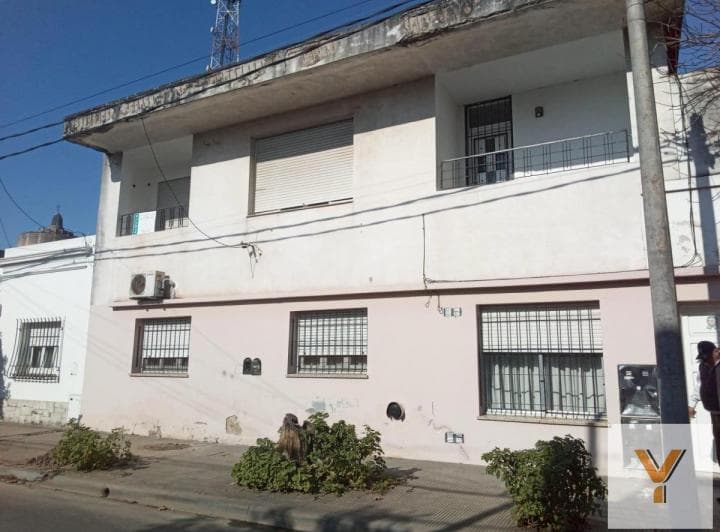 PH en Venta - 1 Dormitorio 2 Baños - Zarate - 3