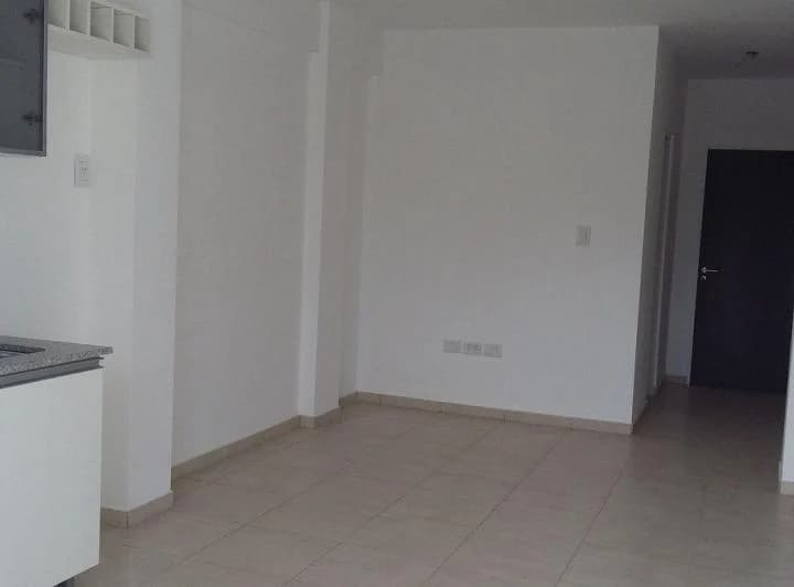 Departamento en Venta con Balcón. Barrio Martin. - 3
