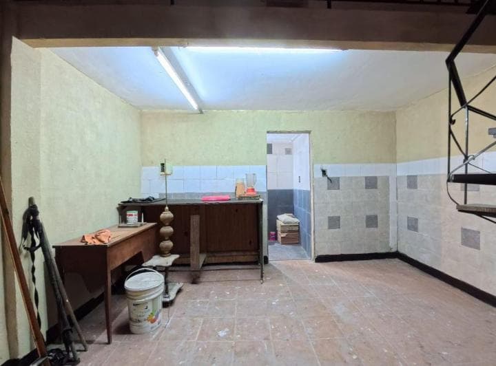 Local en Venta con Gas Caba Oportunidad - 3