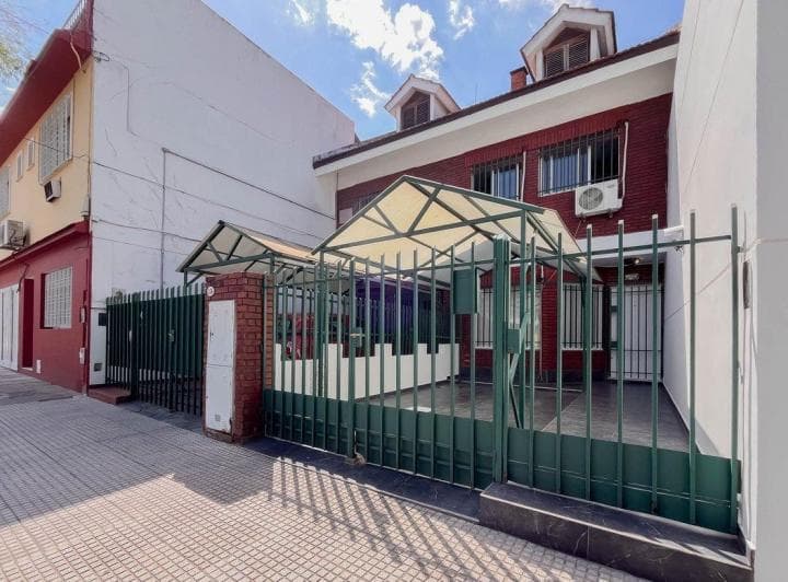 Venta de PH Tipo Casa Triplex Apto Crédito - 3