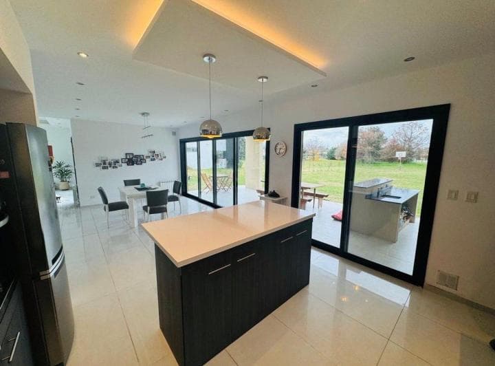 Venta Casa 5amb Club de Campo Haras San Pablo - 3