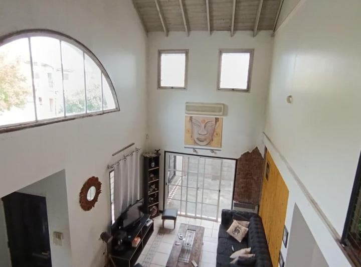 Venta Casa 4 Amb con Gran Jardin. ituzaingo Norte - 4