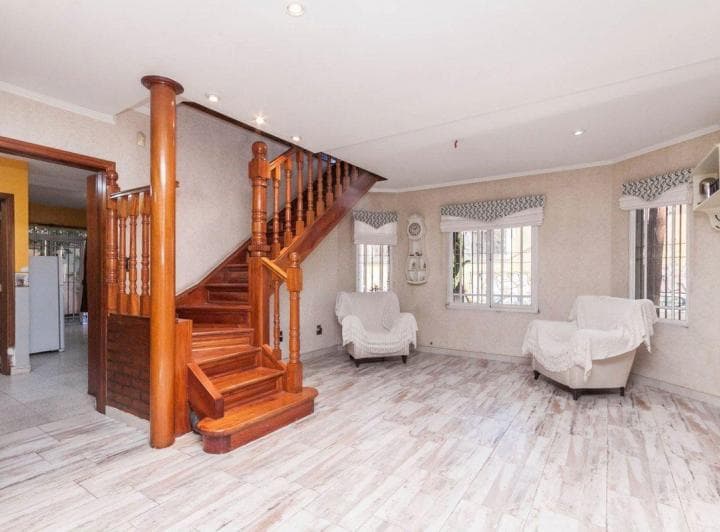 Venta Casa 5 Ambientes con Patio y Cochera Lanus - 4