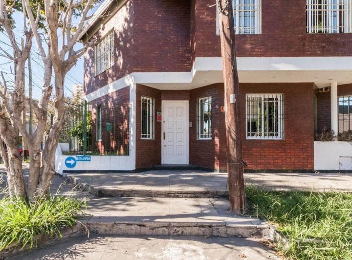 Venta Casa 5 Ambientes con Patio y Cochera Lanus - 3