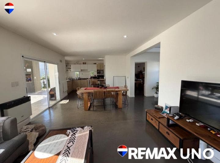 Venta Casa en Santa Elena 4 Amb + Dep Pilar del Este - 2