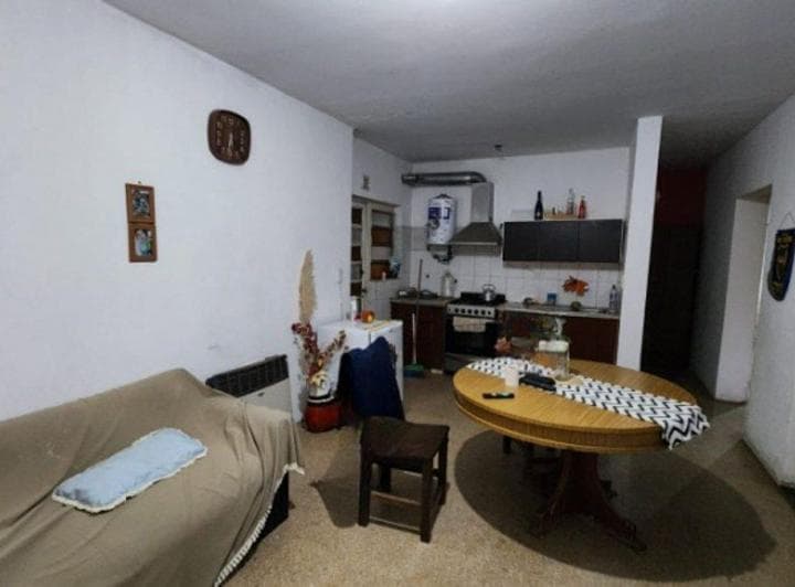 Casa 2 Dorm., Cochera, Fondo Parquizado Perez - 5