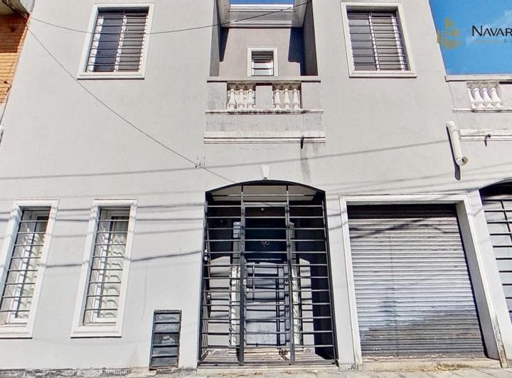 Venta Casa Reciclada + Monoambiente en San Isidro - 2