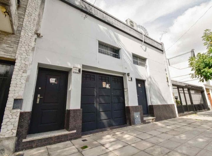 Casa en Venta Lote Propio Parque Avellaneda - 2