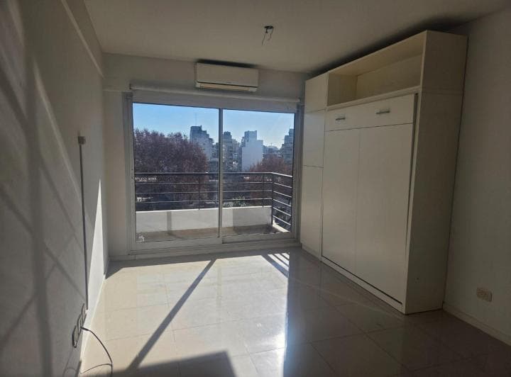 Monoambientes C/balcon Flores, todo Luz! - 4